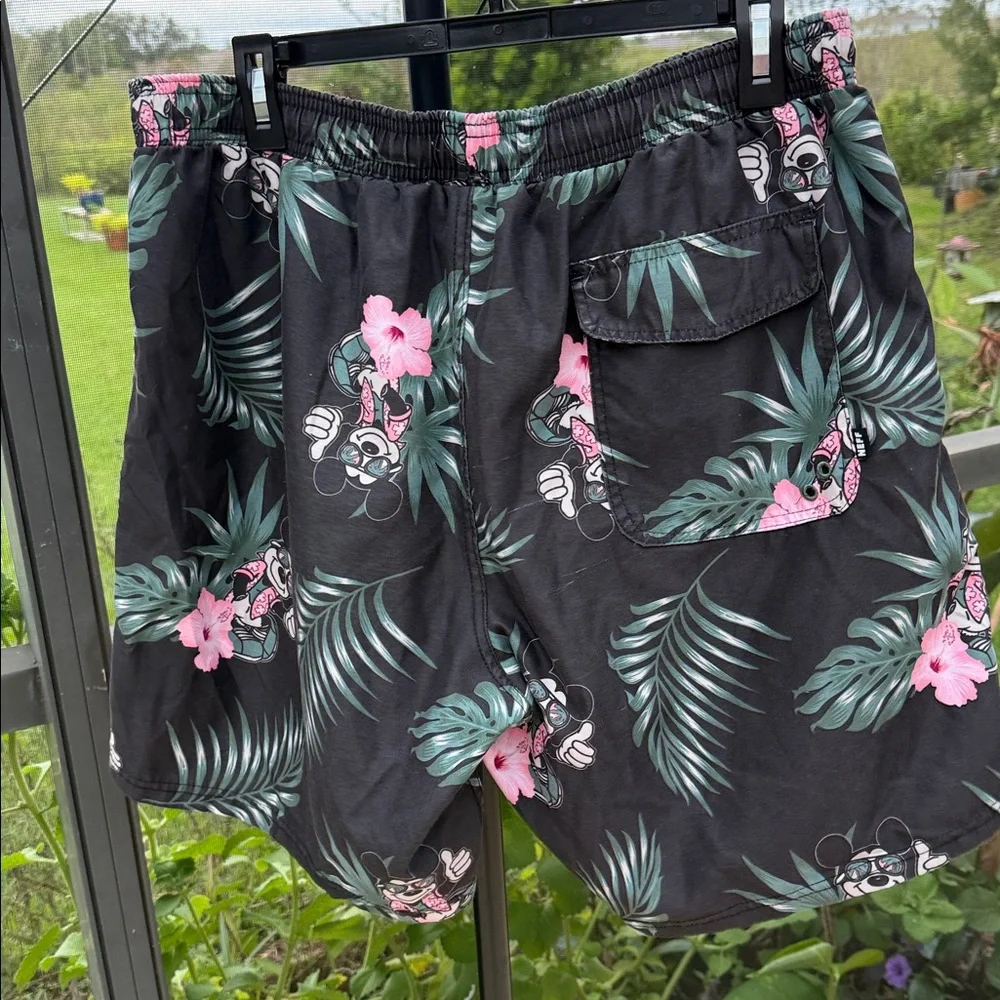 Disney Swim Shorts Mickey Mouse Hawaiian Bathing Suit Neff Men’s Size XL